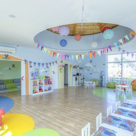 Maritim Hotel Paradise Blue Albena Bagian luar foto