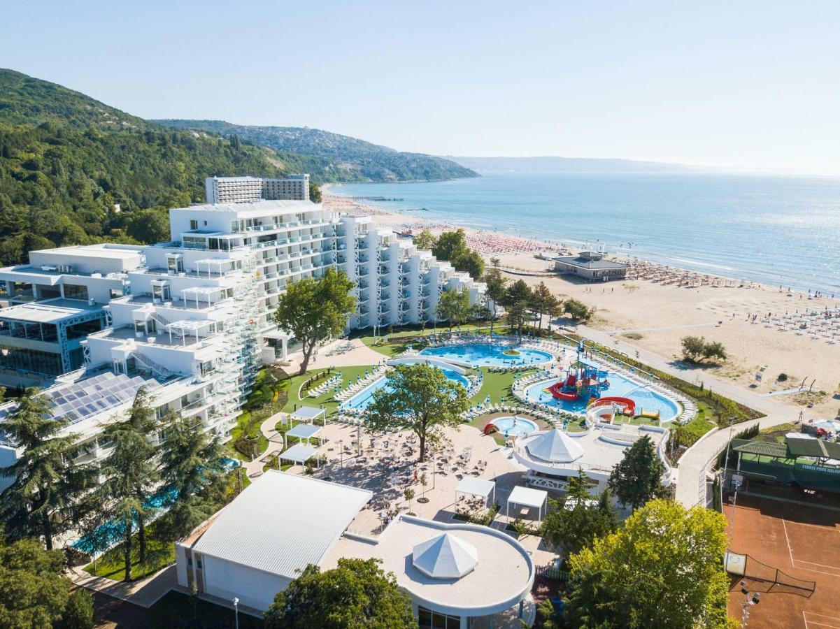 Maritim Hotel Paradise Blue Albena Bagian luar foto